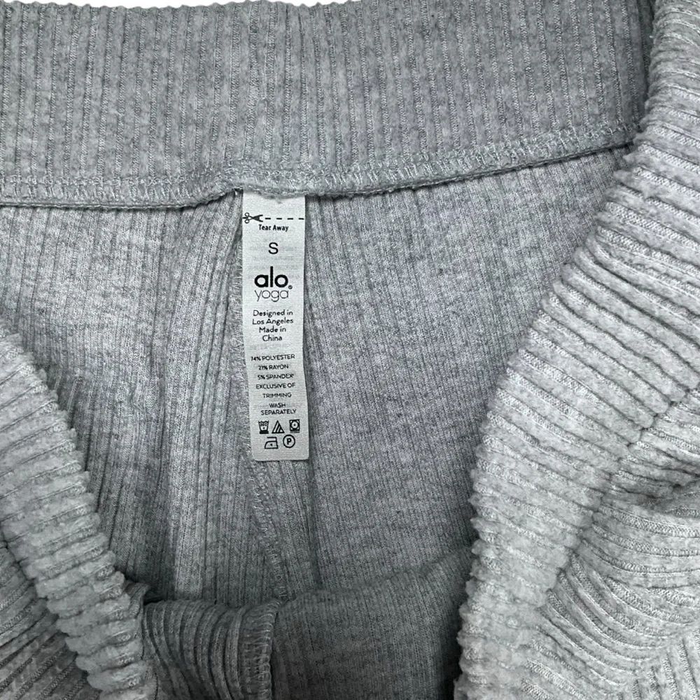 Alo Yoga Muse Sweatpant‎ Athletic Heather Grey Retail $108 Size Small